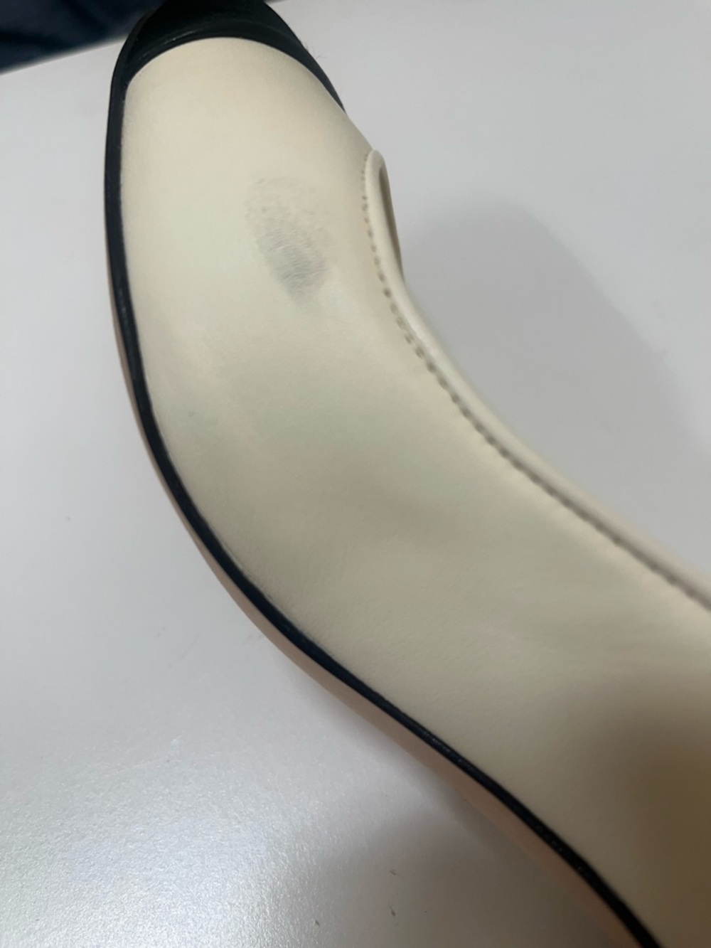 CHANEL Cream and Black Cap-Toe Mid Heel Pumps 35.5 - Picture 7 of 9